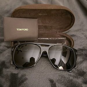 Authentic Tom Ford Fender Aviator Sunglasses black.
